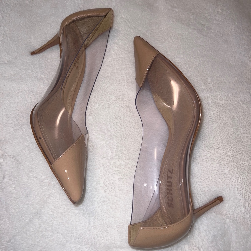 Schutz pumps size 5.5